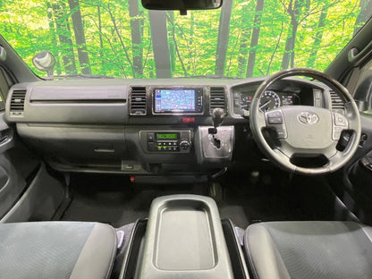 トヨタ ハイエースバン