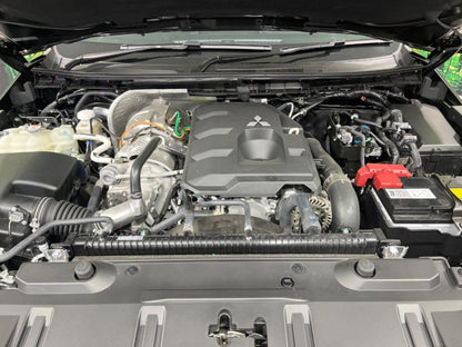 三菱 トライトン