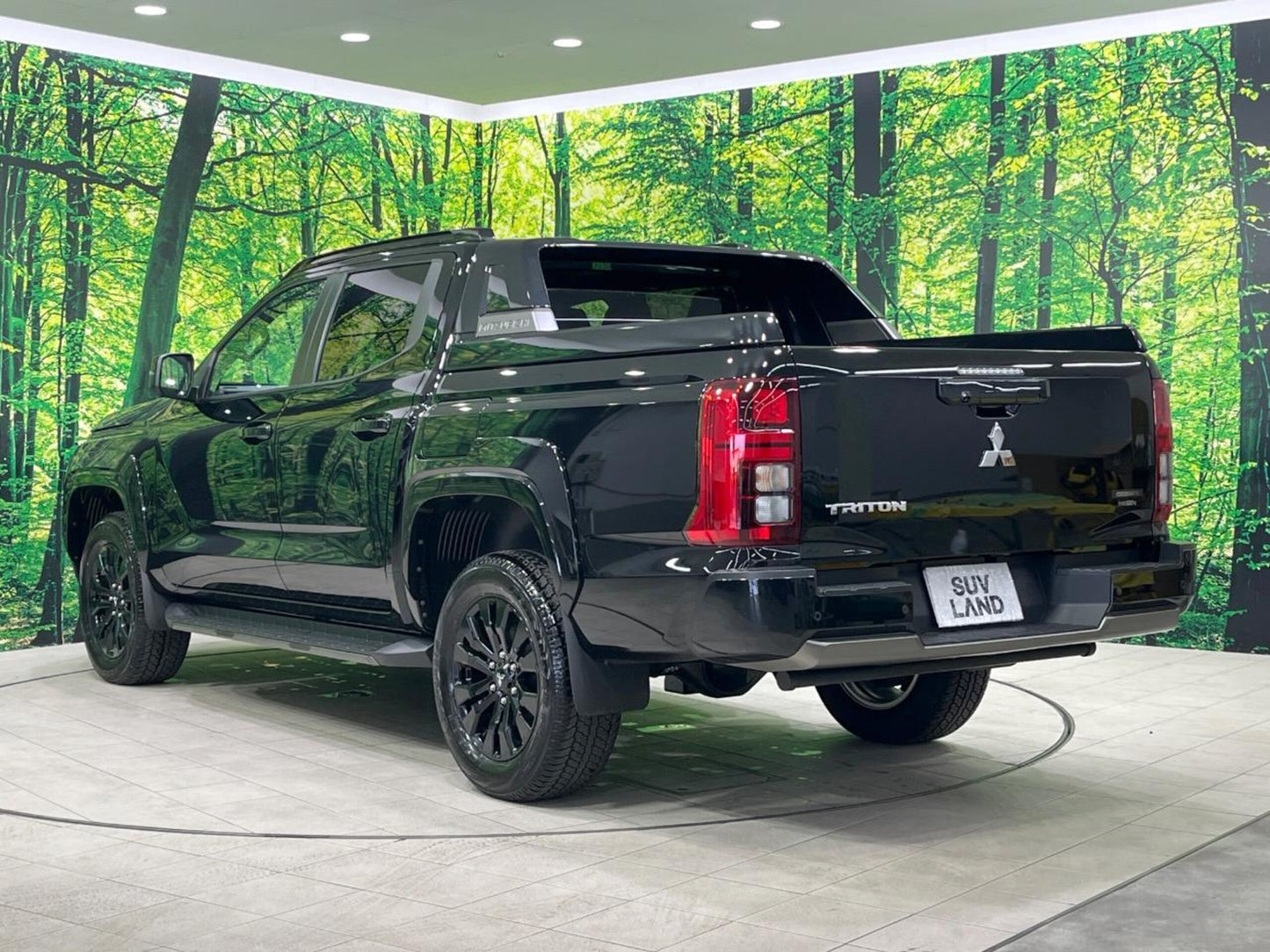 三菱 トライトン